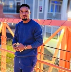 Meet your Posher, Josos